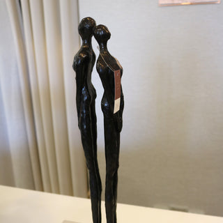 Estátua Casal Espelhado