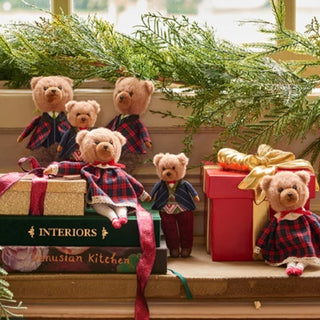 Urso Decorativo com Roupa Xadrez