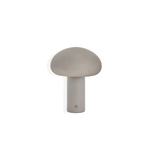 Candeeiro de mesa portátil com fio de carregar incluído, disponível em dois tamanhos S e M na cor cinza.