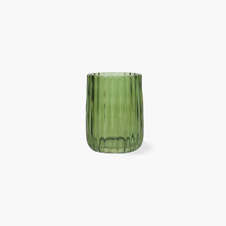 Copo Diamond em vidro facetado com detalhe dourado. Disponível em verde e castanho. Estilo glam e art déco para casa de banho sofisticada. Altura 17 cm.