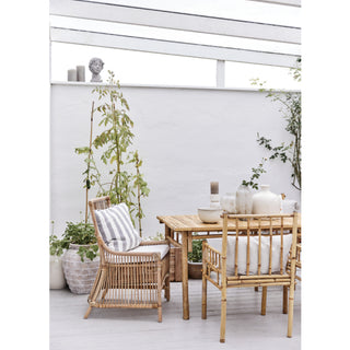 Jarra Mara, Off White